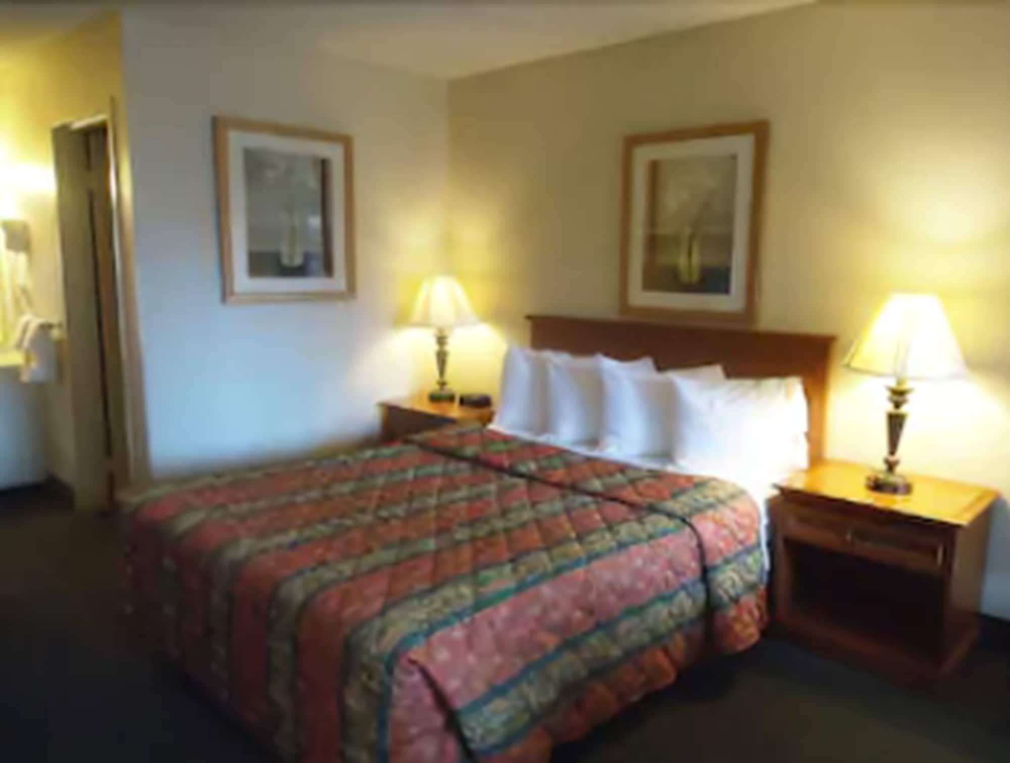 Travelodge By Wyndham Hemet Ca Pokoj fotografie